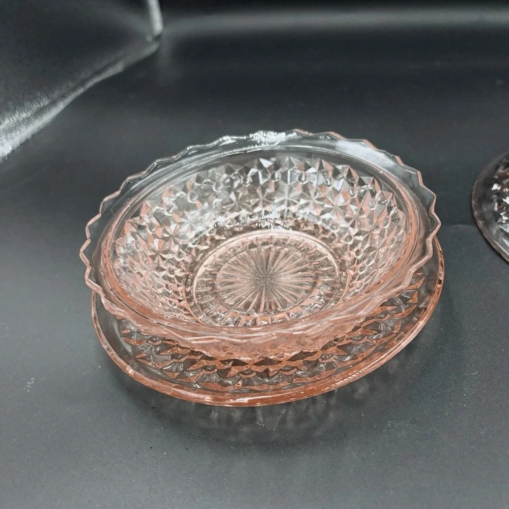 Jeannette Depression Glass‎ Pink  Button & Bows 4 Piece Set Plate Soup Salad 9